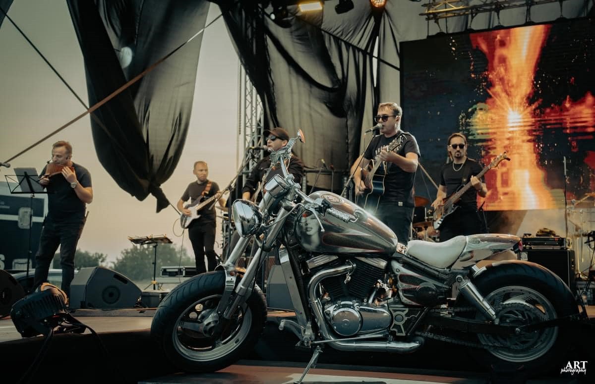 Condorii Negri, un grup muzical din Chișinău, Moldova